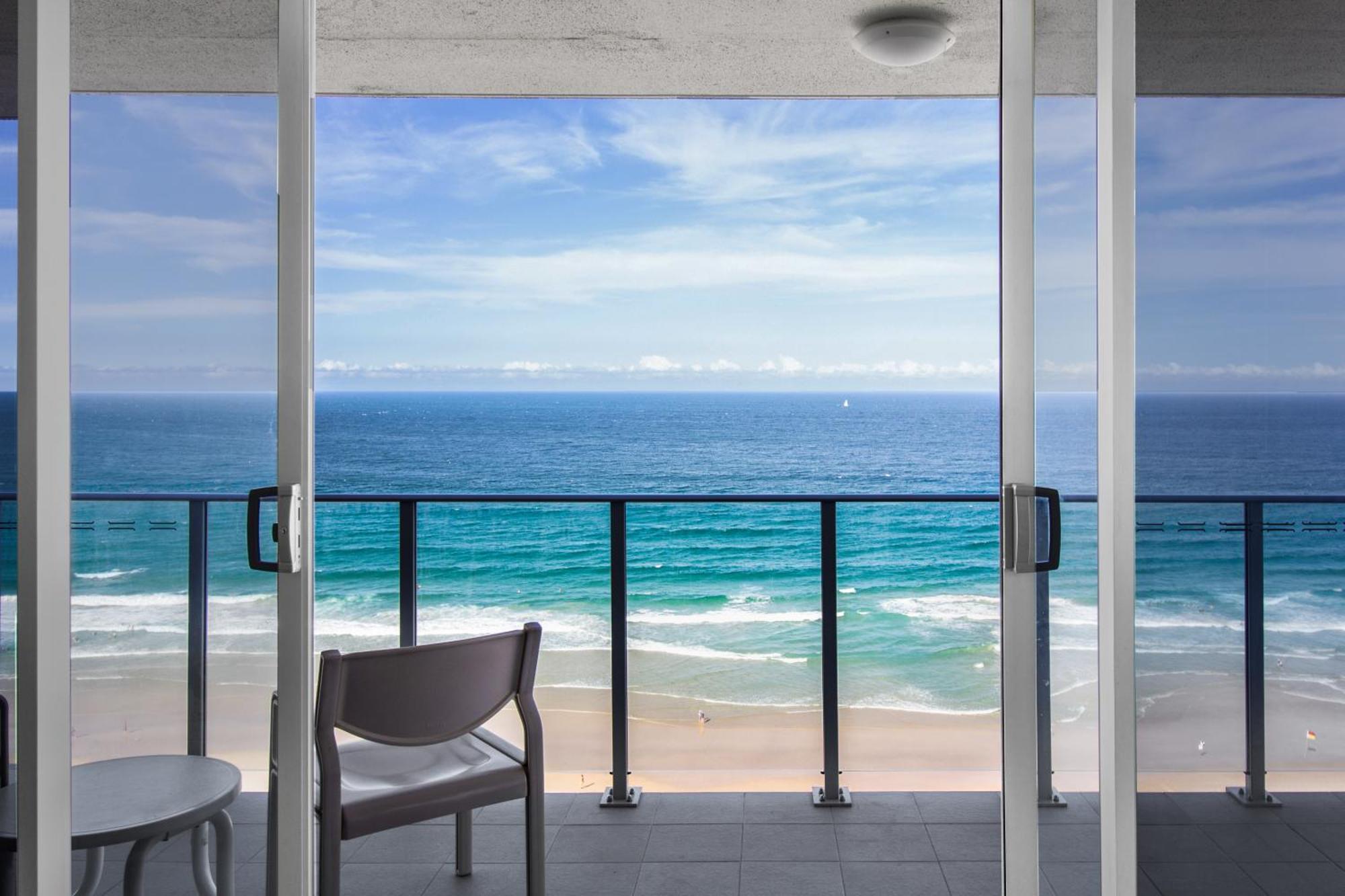Boulevard Towers On Broadbeach Gold Coast Exterior foto