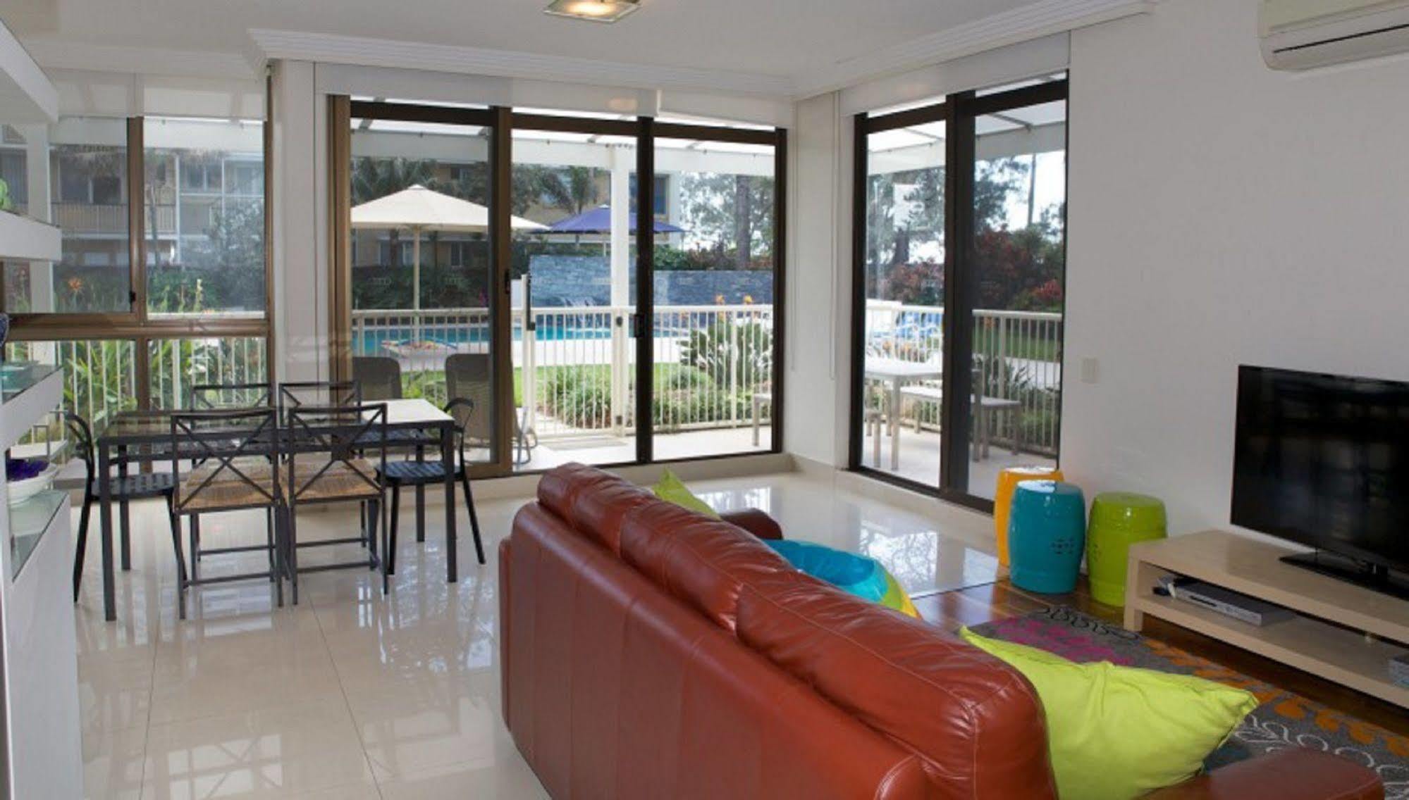 Boulevard Towers On Broadbeach Gold Coast Exterior foto