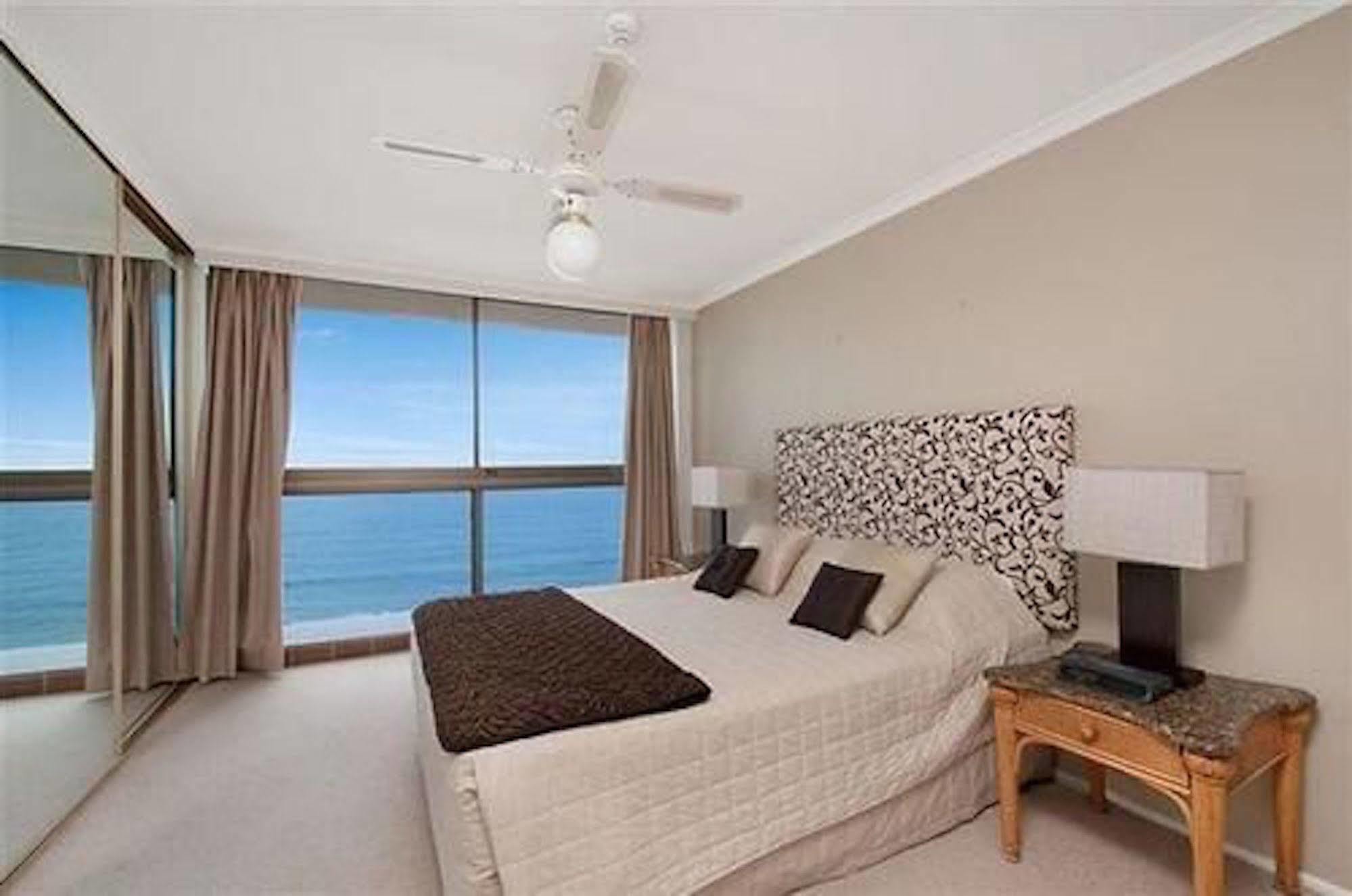 Boulevard Towers On Broadbeach Gold Coast Exterior foto
